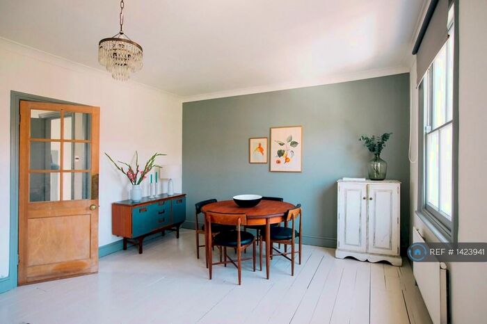 2 Bedroom Flat To Rent In Landseer Road, London, N19