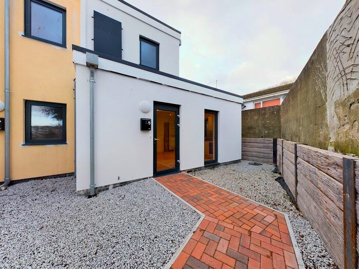 2 Bedroom Maisonette To Rent In Williams Court, Truro TR1