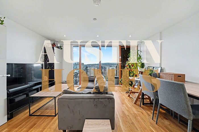 1 Bedroom Flat To Rent In Axell House, Wellington Street London, SE18