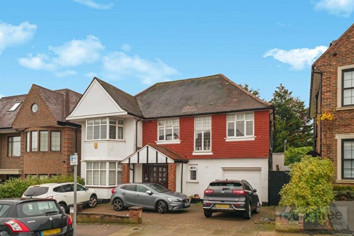 5 Bedroom Detached House For Sale In Sherwood Road, Hendon, NW4