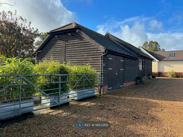 2 Bedroom Bungalow To Rent In Station Road, Fordingbridge, SP6