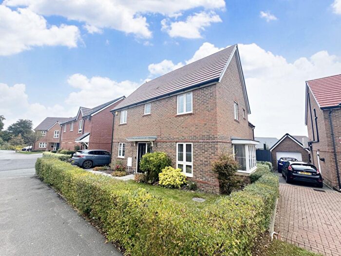 4 Bedroom House To Rent In White Clover Drive, Basingstoke, RG23