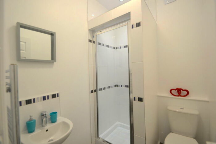 5 Bedroom Detached House To Rent In Watkin Street, City Centre, Nottingham, NG3