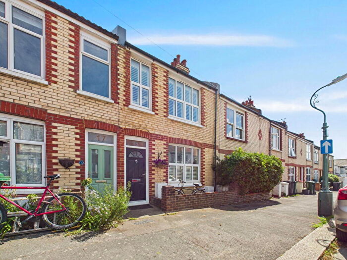 3 Bedroom Terraced House For Sale In Bolsover Road, Hove, BN3