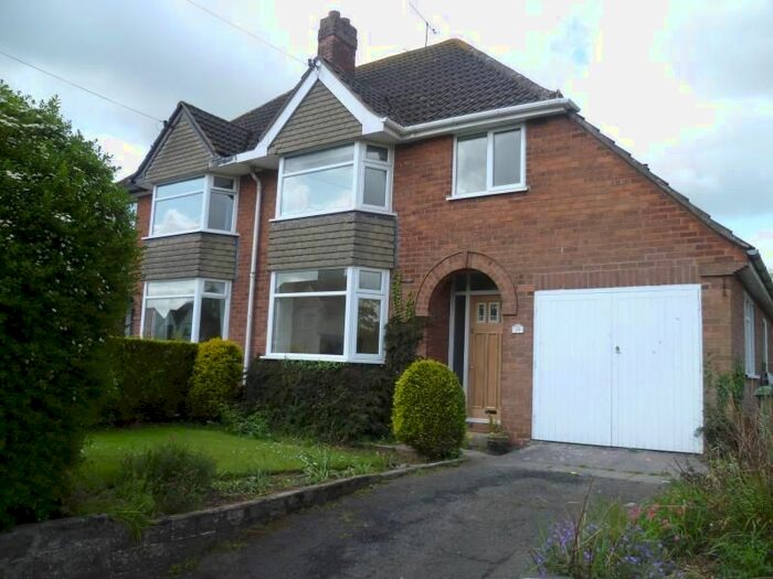 3 Bedroom Semi-Detached House To Rent In Clive Road, Pattingham, Wolverhampton, WV6