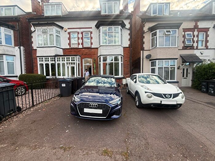5 Bedroom Semi-Detached House For Sale In Alcester Road, Moseley, B14