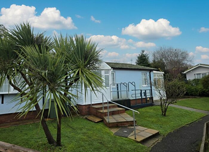 2 Bedroom Park Home For Sale In Sandalwood, Dawlish Warren, EX7