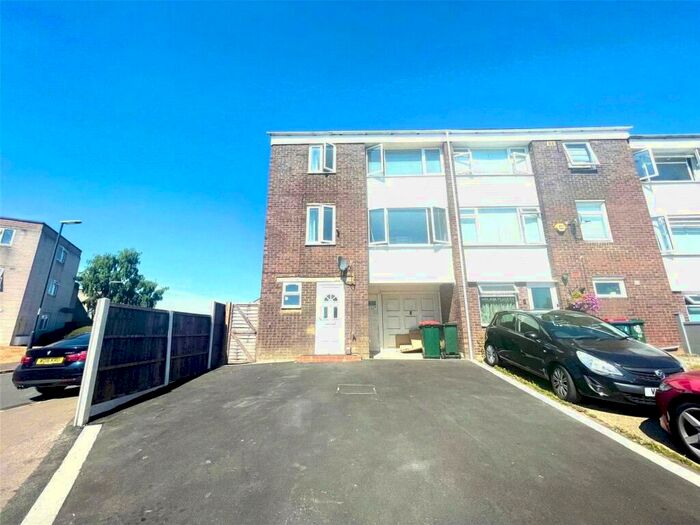 1 Bedroom Property To Rent In Caburn Heights, Crawley, West Sussex, RH11