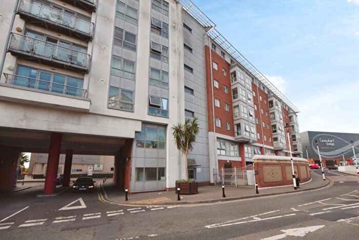 2 Bedroom Flat For Sale In Gunwharf Quays, Portsmouth, Hampshire, PO1