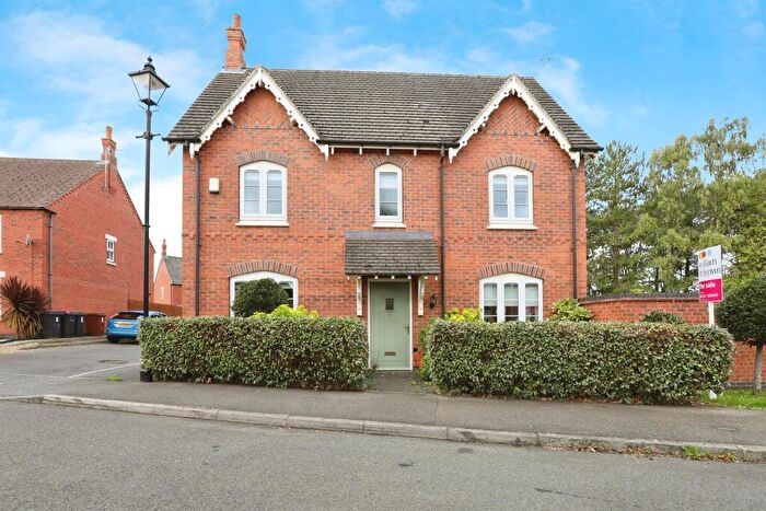 3 Bedroom End Of Terrace House For Sale In Glengarry Way, Greylees, Sleaford, NG34