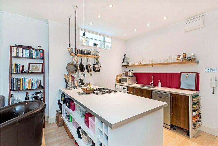 1 Bedroom Flat To Rent In Mountgrove Road, Finsbury Park, N5