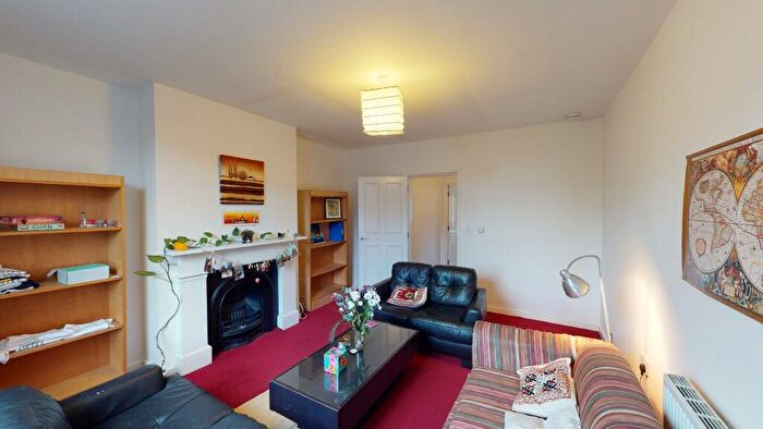 2 Bedroom Flat To Rent In A Glossop Road, Broomhill, S10