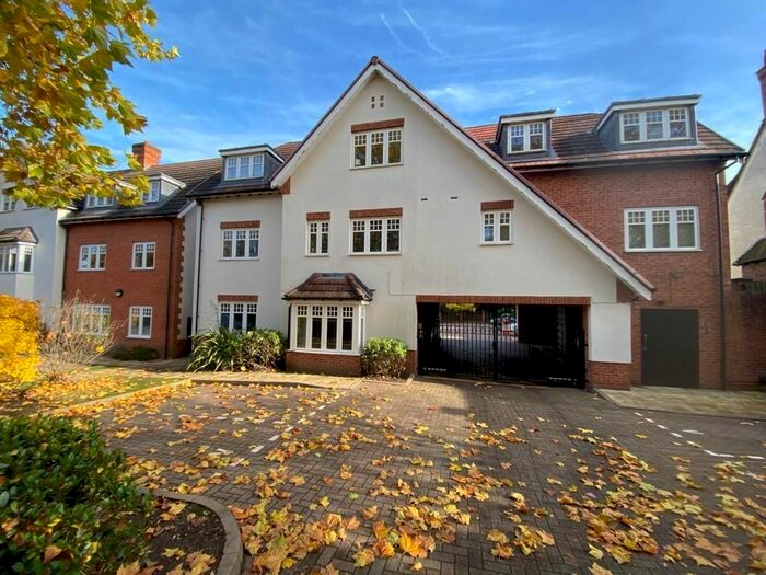 2 Bedroom Flat To Rent In Jockey Road, Sutton Coldfield, B73