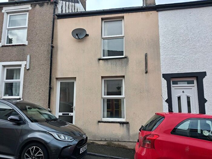 3 Bedroom Terraced House For Sale In Upper Bangor, Gwynedd, LL57