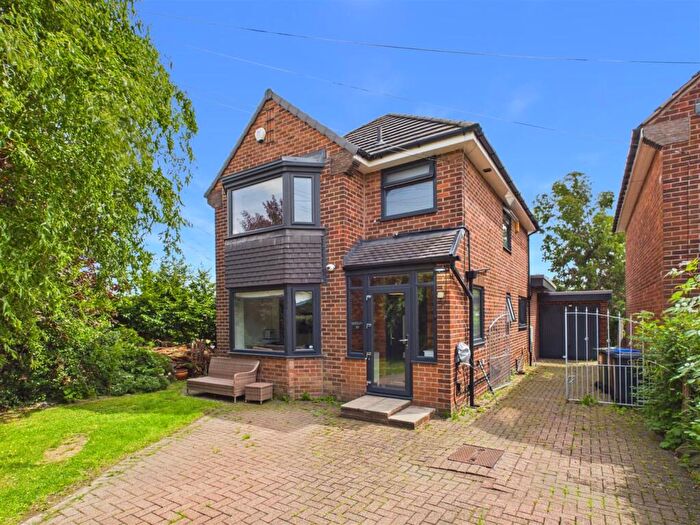 3 Bedroom Detached House For Sale In Sunnyvale Road, Totley, Sheffield, S17