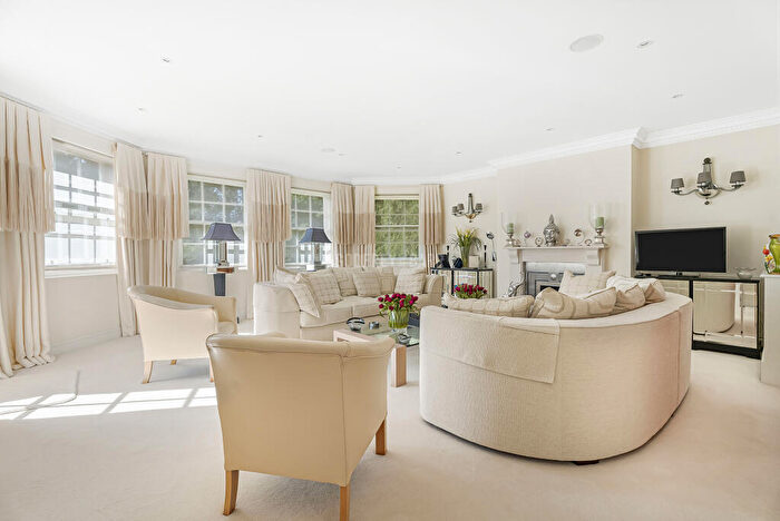 3 Bedroom Apartment To Rent In Portman Hall, Old Redding, Harrow Weald, HA3