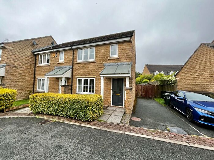3 Bedroom End Of Terrace House To Rent In Lysander Way, Cottingley, Bingley, West Yorkshire, BD16