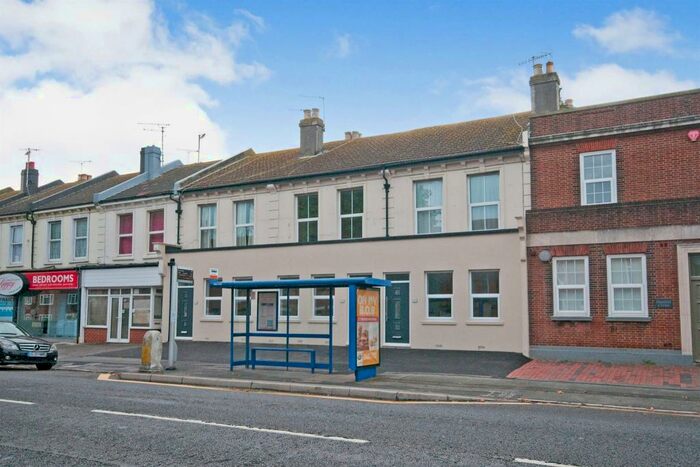 1 Bedroom Flat To Rent In Seaside, Eastbourne, BN22