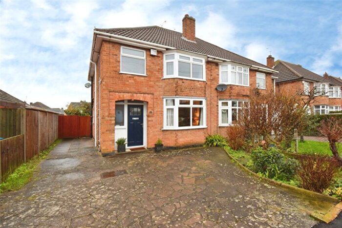 3 Bedroom House For Sale In Willow Park Drive, Wigston, Leicestershire, LE18