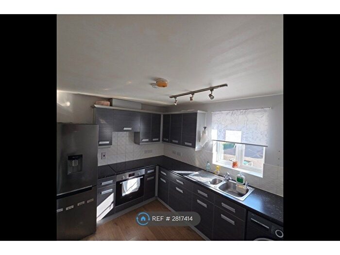 2 Bedroom Flat To Rent In Regal Place, Peterborough, PE2