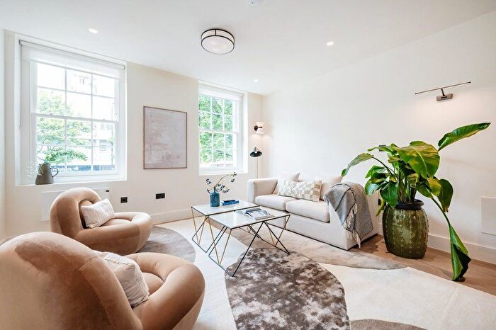 2 Bedroom Flat To Rent In - Notting Hill Gate, London, W11