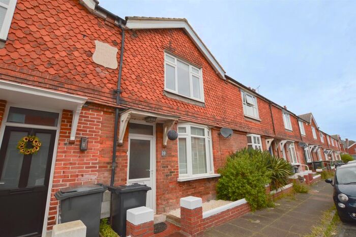 2 Bedroom Terraced House To Rent In St. Georges Road, Eastbourne, BN22