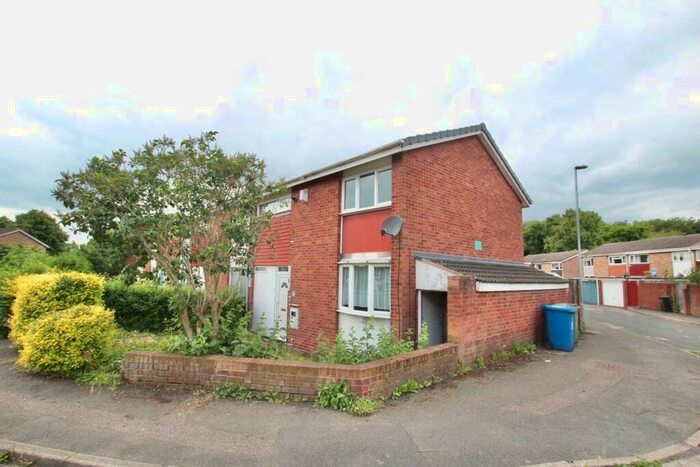 3 Bedroom House To Rent In Elizabeth Drive, Tamworth, B79