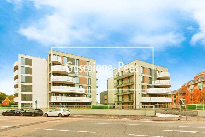 1 Bedroom Flat To Rent In Farnborough Road, Farnborough, GU14