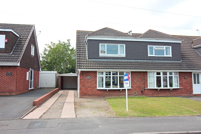 3 Bedroom Semi-Detached House For Sale In Kingswinford, Tunstall Road, DY6