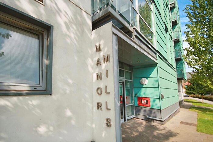 Flat To Rent In Manor Mills, Ingram Street, Leeds, West Yorkshire, LS11