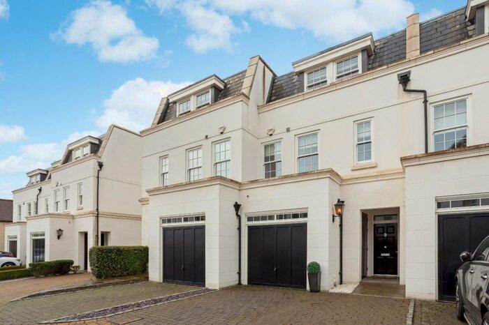 4 Bedroom Terraced House To Rent In Sovereign Mews, Winkfield Road, Ascot, Berkshire, SL5
