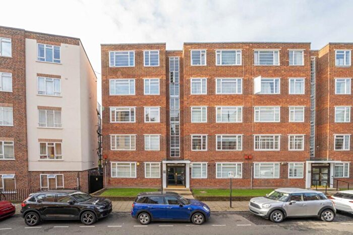 2 Bedroom Flat To Rent In Charlbert Street, St John's Wood, NW8