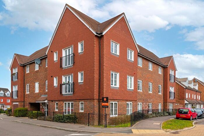 2 Bedroom Flat For Sale In Horley, RH6