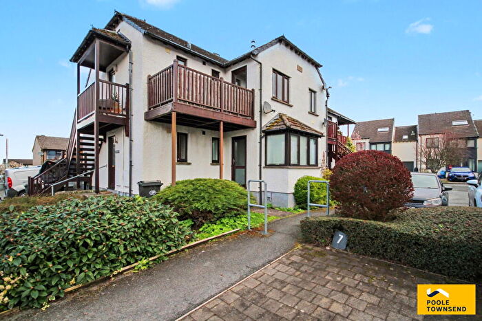 2 Bedroom Flat For Sale In Howe Bank Close, Kendal, LA9