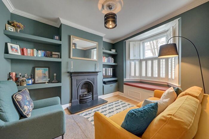 3 Bedroom Terraced House For Sale In Leahurst Road, London, SE13