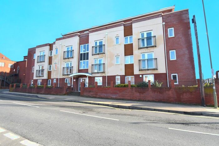 2 Bedroom Flat To Rent In Quay Street, Fareham, PO16
