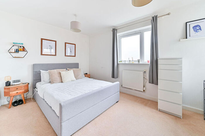 1 Bedroom Flat For Sale In Stanley Lodge, Osborne Road, Thornton Heath, CR7