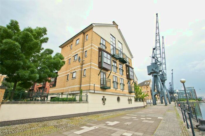 2 Bedroom Flat To Rent In Boleyn House, Southey Mews, London, E16