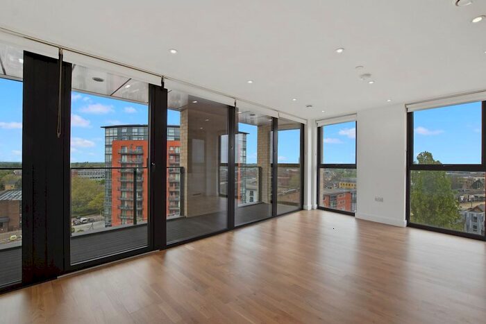 1 Bedroom Flat To Rent In Burgess Springs, Chelmsford, CM1