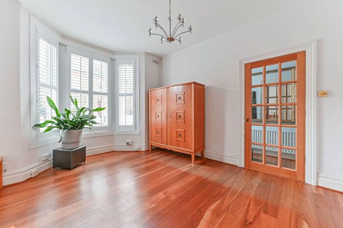 5 Bedroom End Terrace House For Sale In Alexandra Road, Croydon, CR0