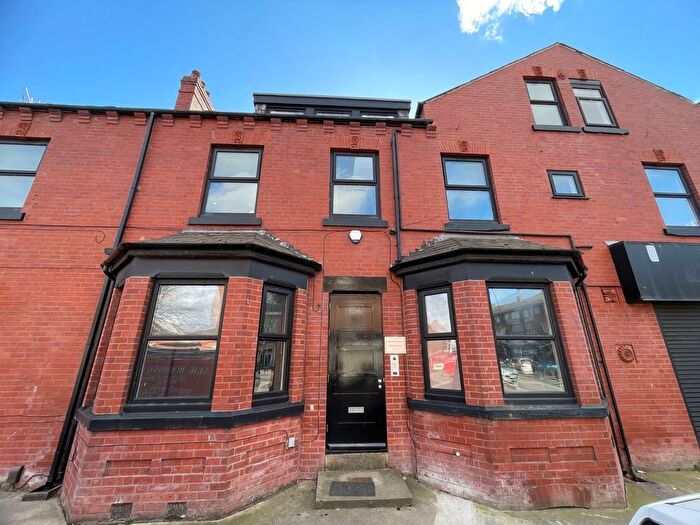 2 Bedroom Flat To Rent In Brett Street, Northenden, M22