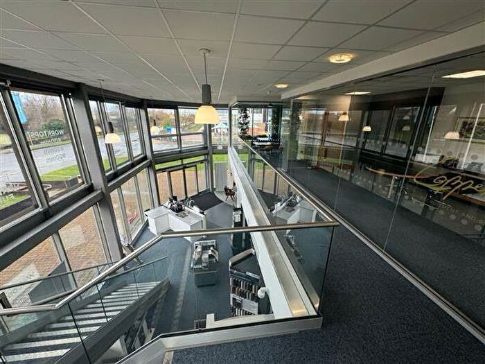 Commercial Property To Rent In Office Space - Boscombe Road, Dunstable, LU5