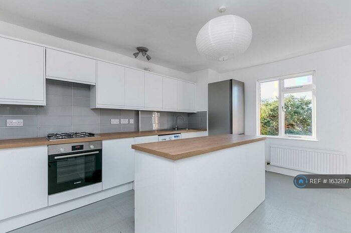 4 Bedroom Maisonette To Rent In Bramshill Mansions, London, NW5