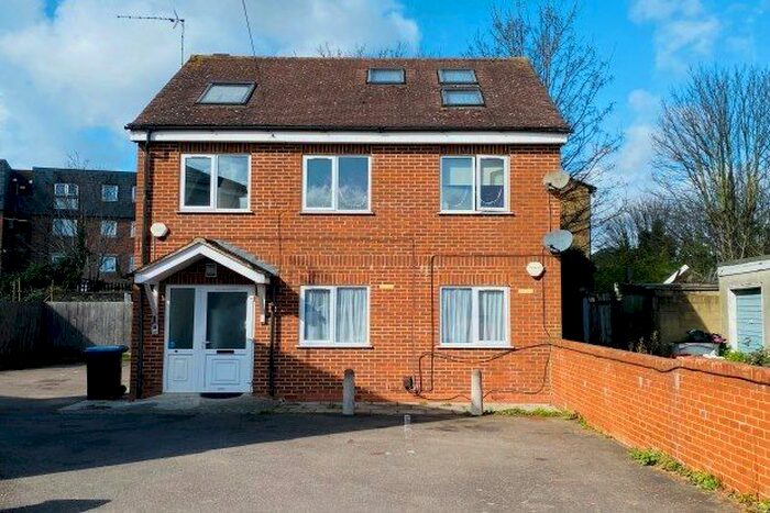1 Bedroom Flat To Rent In Sedcote Road, Enfield, EN3