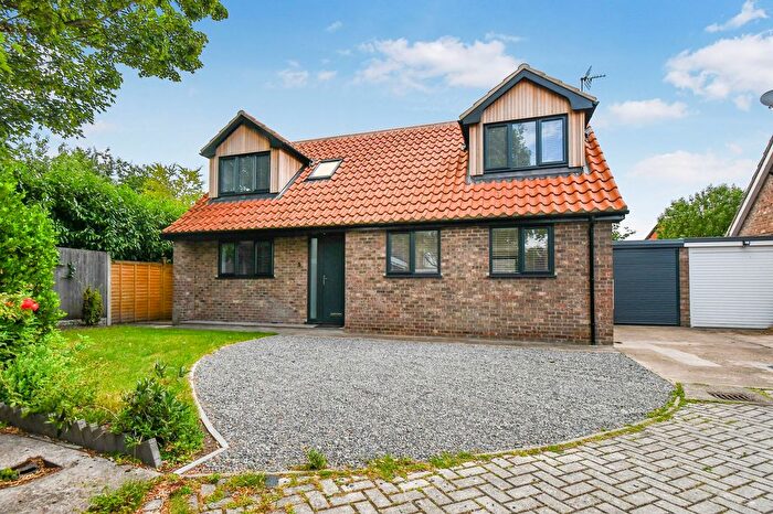 4 Bedroom Detached Bungalow For Sale In Mulwith Close, York, YO31