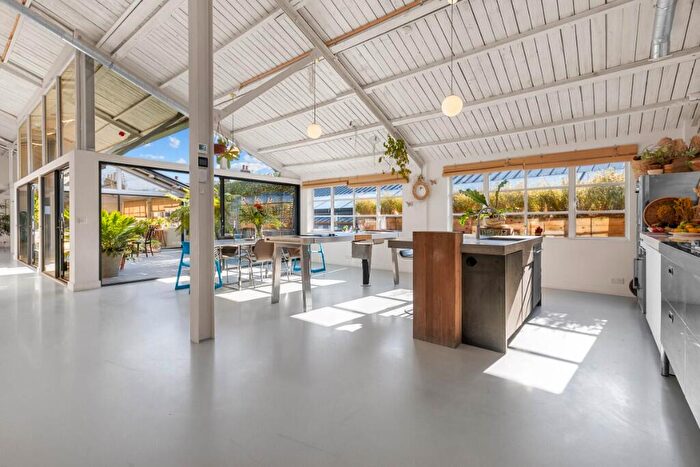 7 Bedroom Penthouse For Sale In Wotton Road, London, NW2