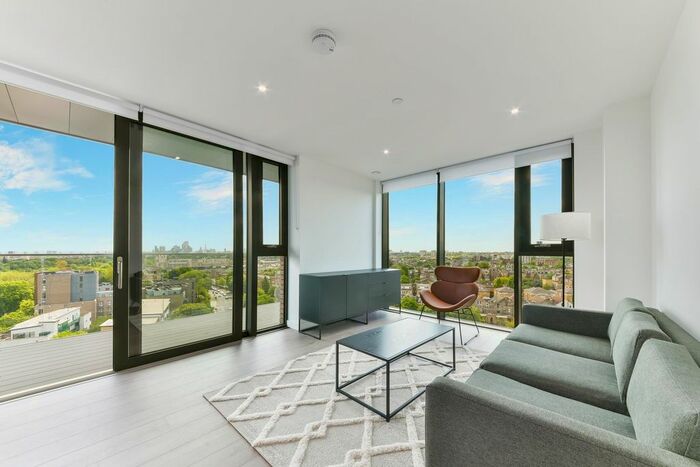 2 Bedroom Flat To Rent In Willowbrook House, Woodberry Down, London, N4