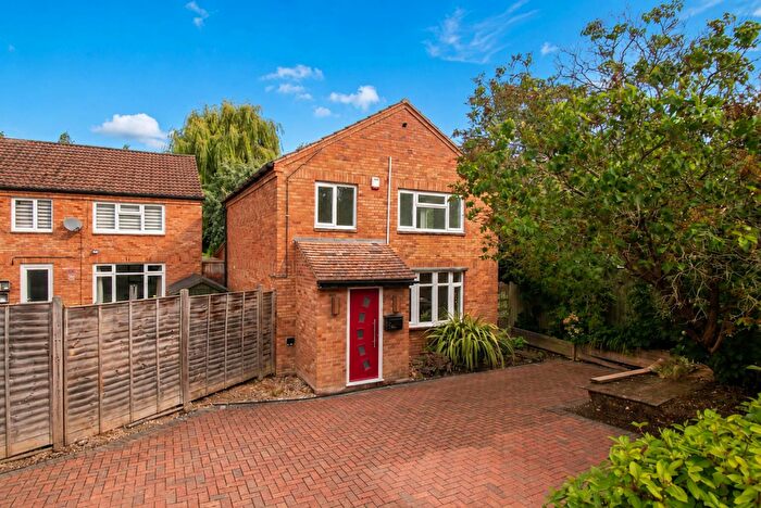 3 Bedroom Detached House To Rent In Florin Close, Pennyland, Milton Keynes, MK15