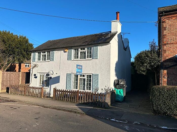 3 Bedroom Detached House For Sale In Station Road, Halstead, Sevenoaks, Kent, TN14
