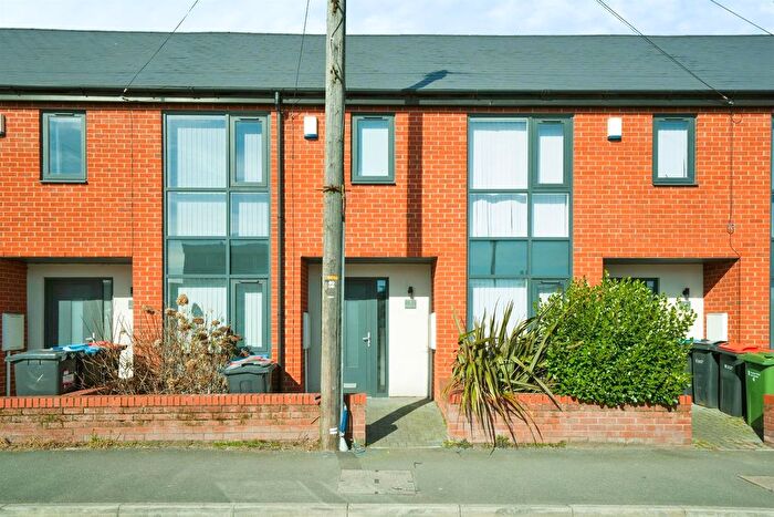 3 Bedroom Terraced House For Sale In Station Road, Little Sutton, Ellesmere Port, CH66